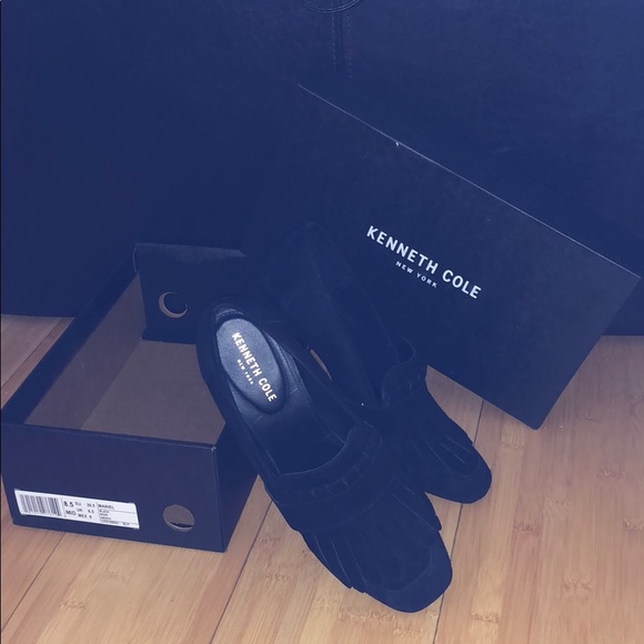 KENNETH COLE - black suede pumps - Picture 1 of 6